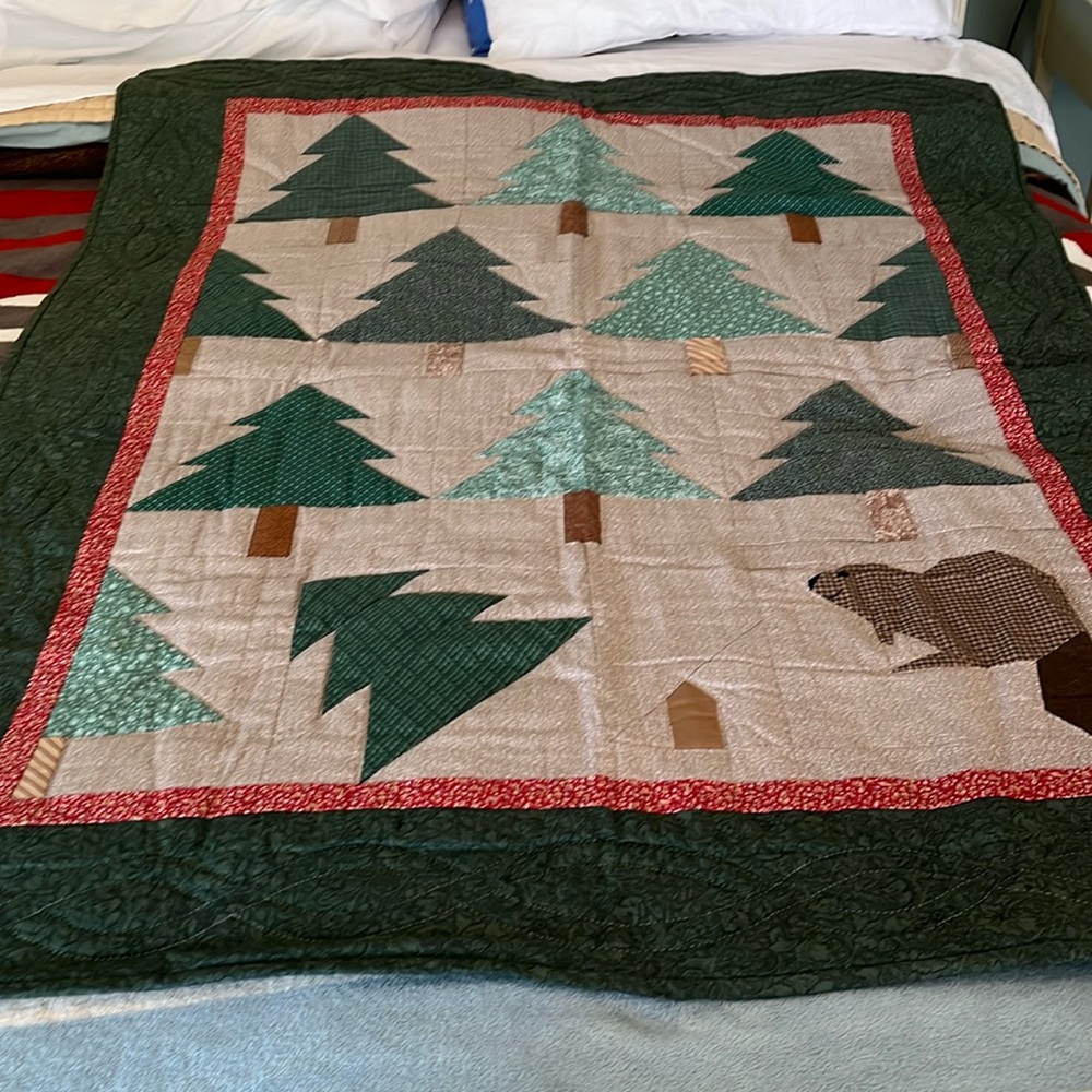 Beautiful quilt wall hanging. Christmas tree and beaver. Homemade.